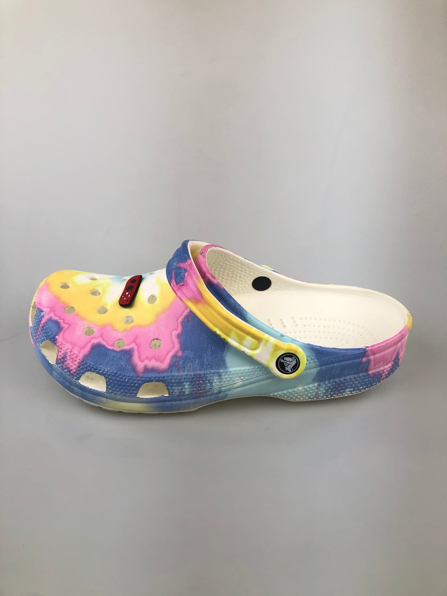Sandalia Multicolor Crocs