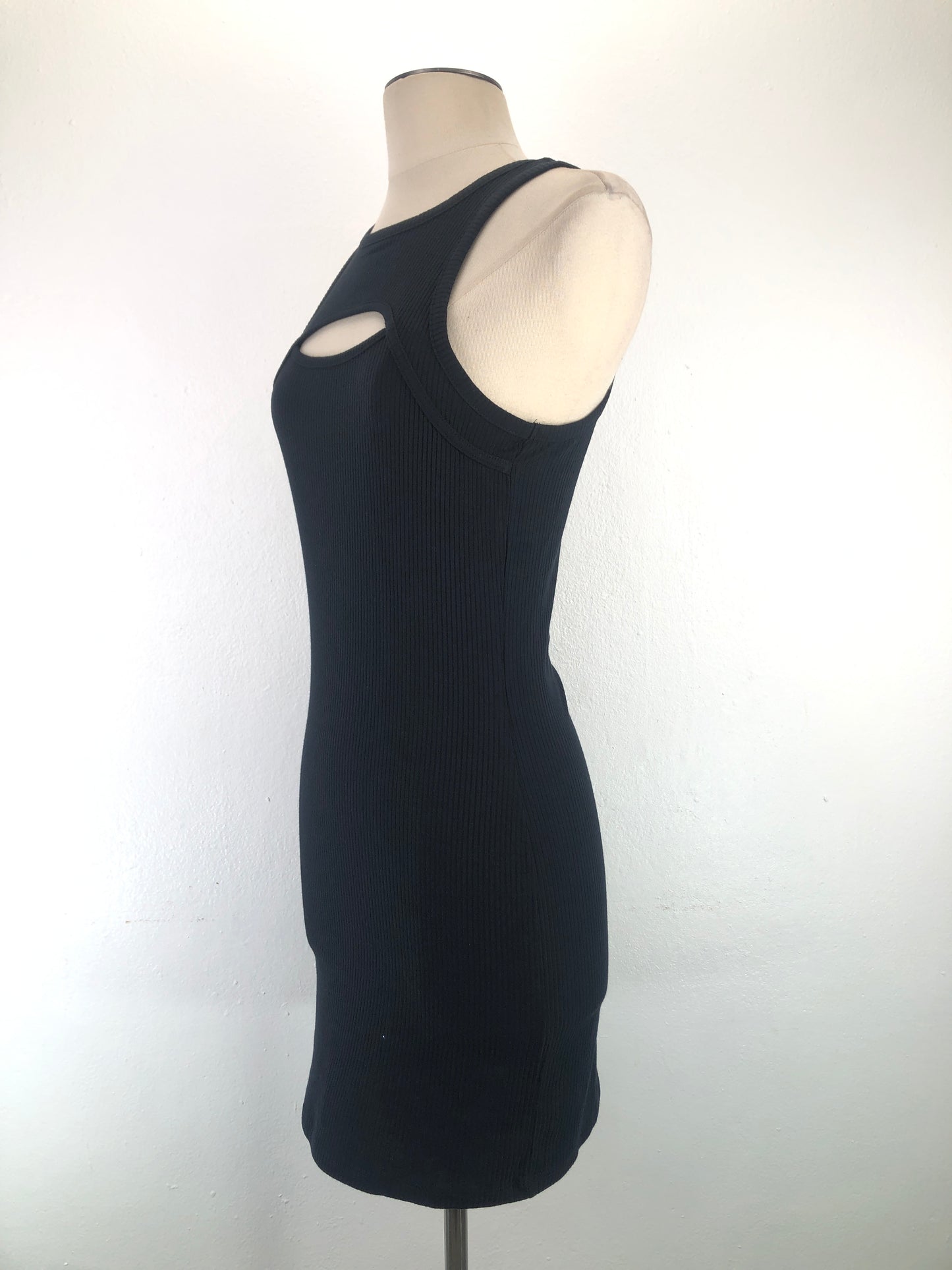 Vestido Negro Poof Apparel