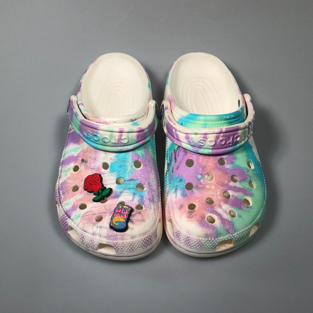 Sandalia Multicolor Crocs