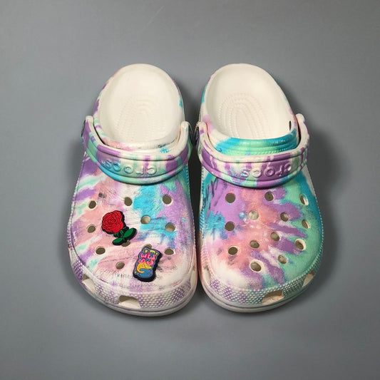 Sandalia Multicolor Crocs