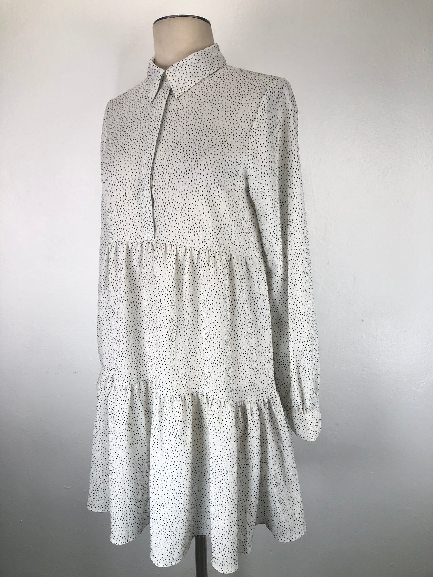 Vestido Blanco de Lunares Express
