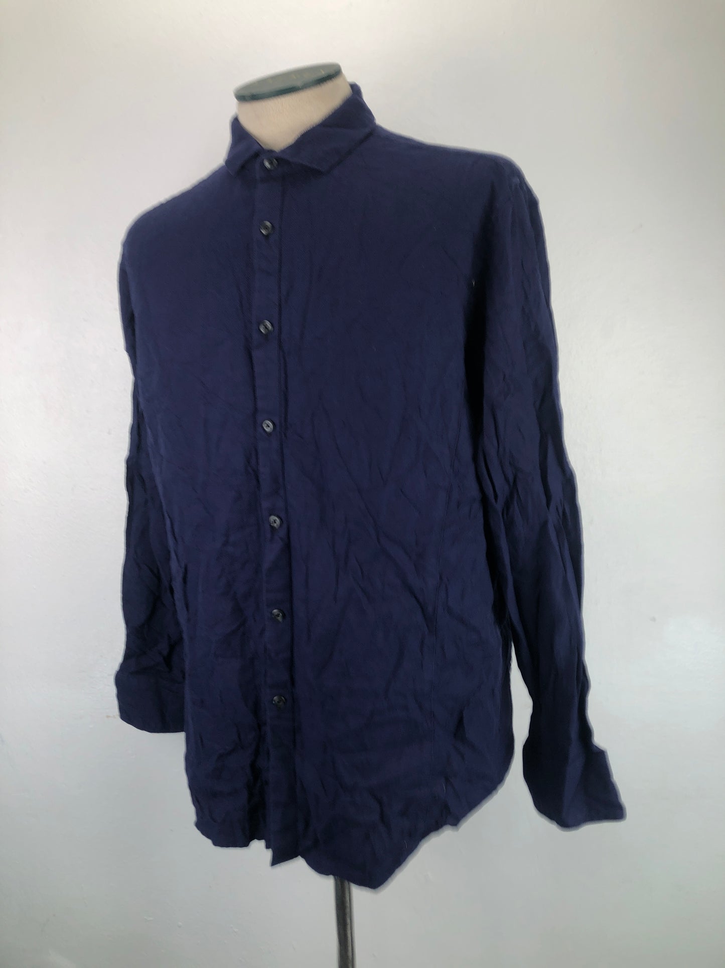 Camisa azul marino International Comcepts