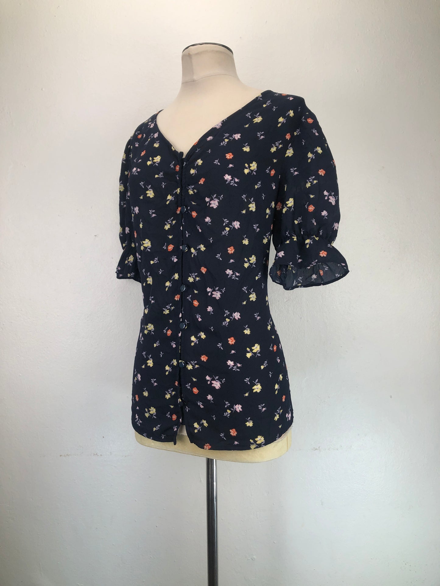 Blusa Azul marino Floral Perseption Concept
