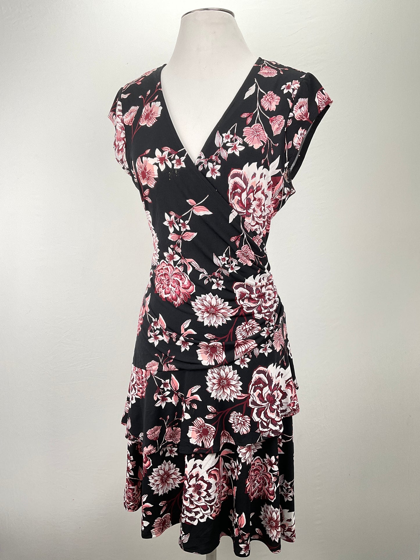 Vestido Negro Floral Signature