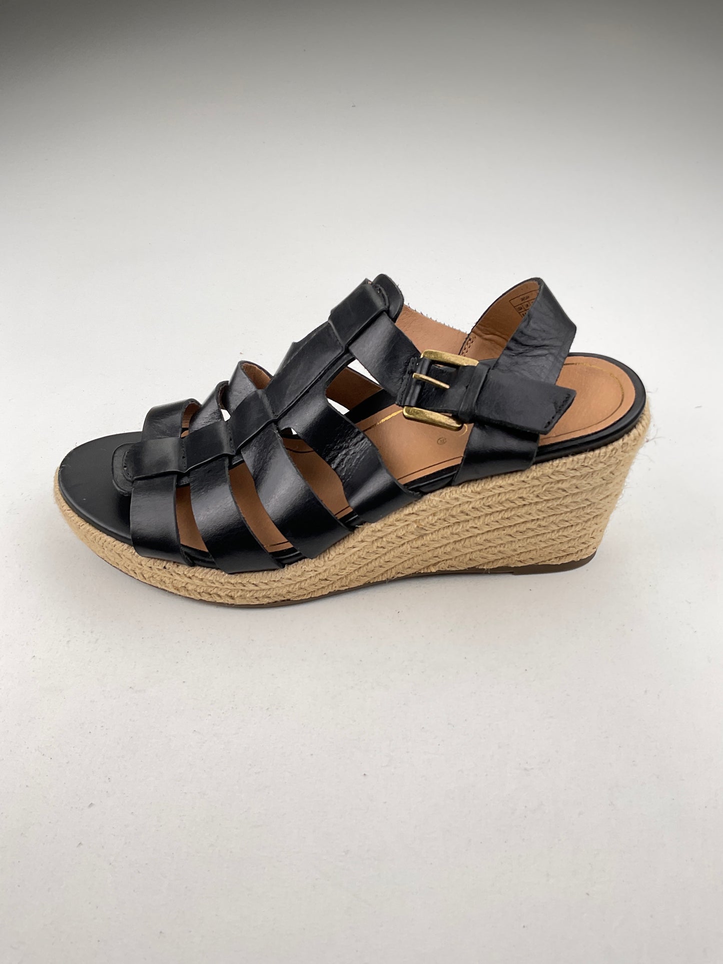 Zapatilla Negro Plataforma Vionic
