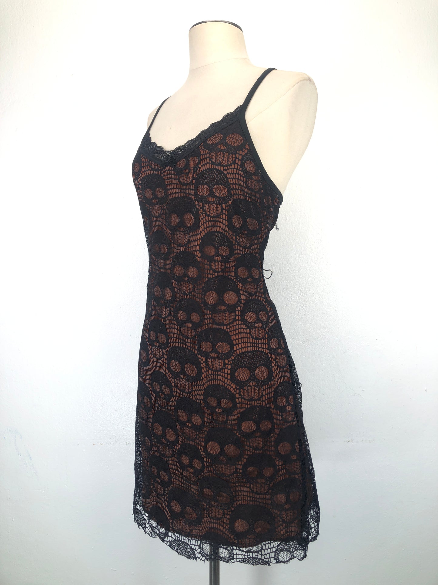 Vestido Negro Romwe