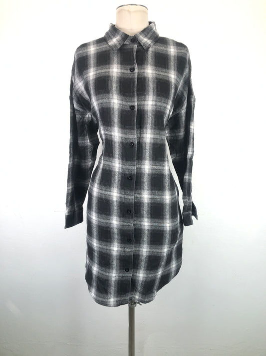 Vestido Tipo Camisero Gris de Cuadro Variangis