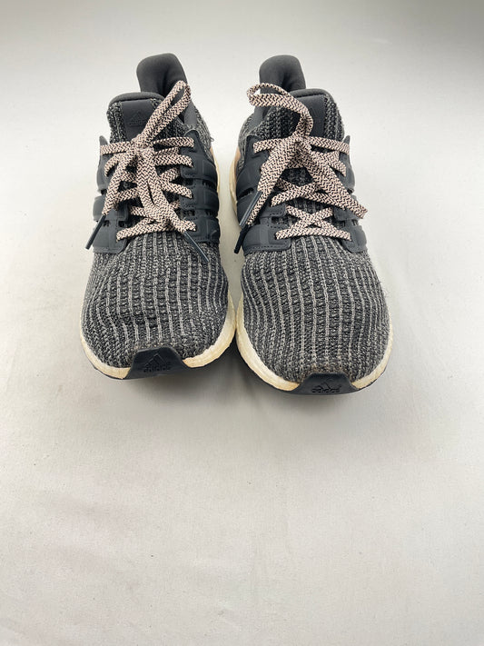 Tenis gris Ultra boost