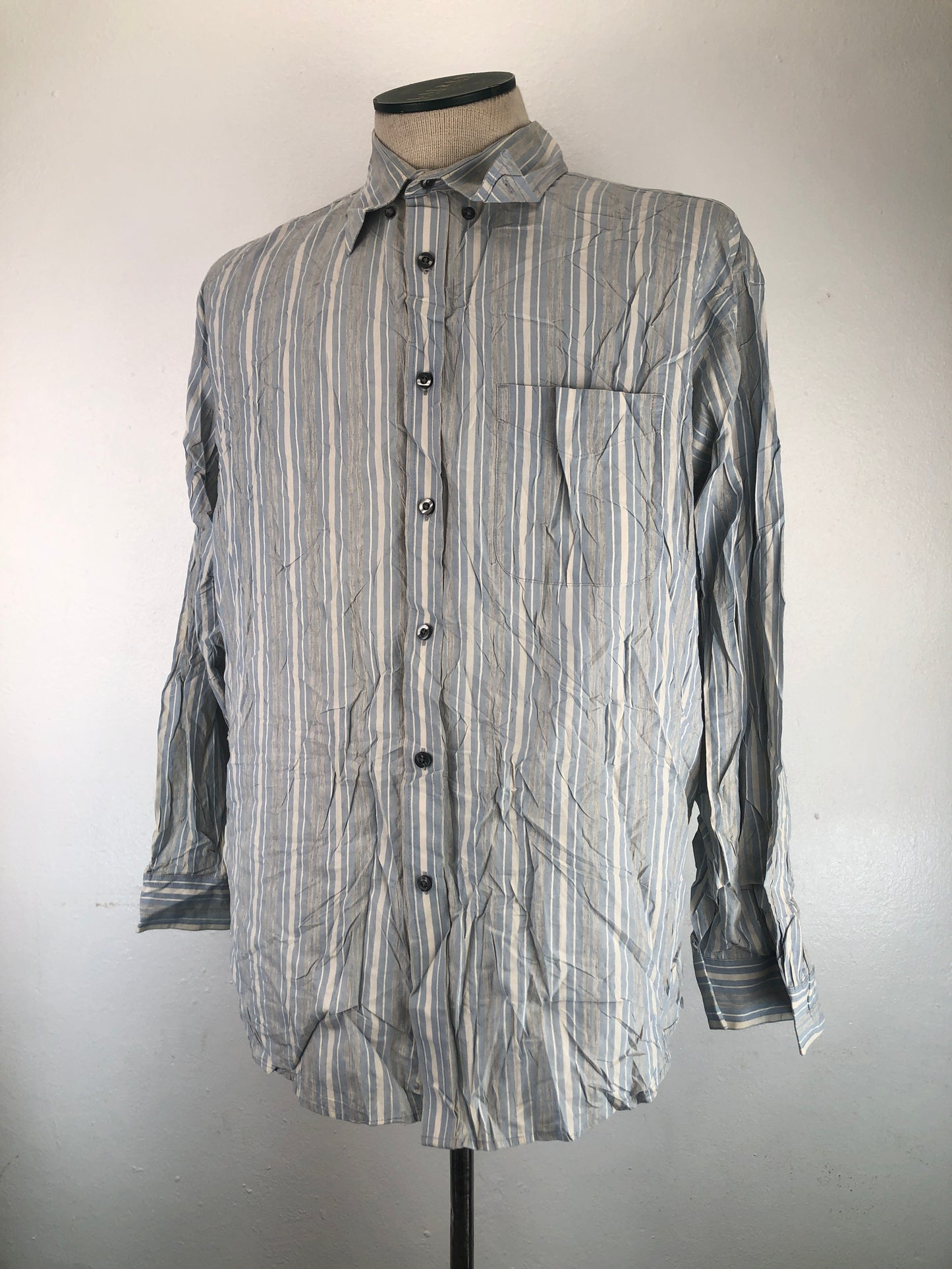 Camisa Gris De Rayas Izod