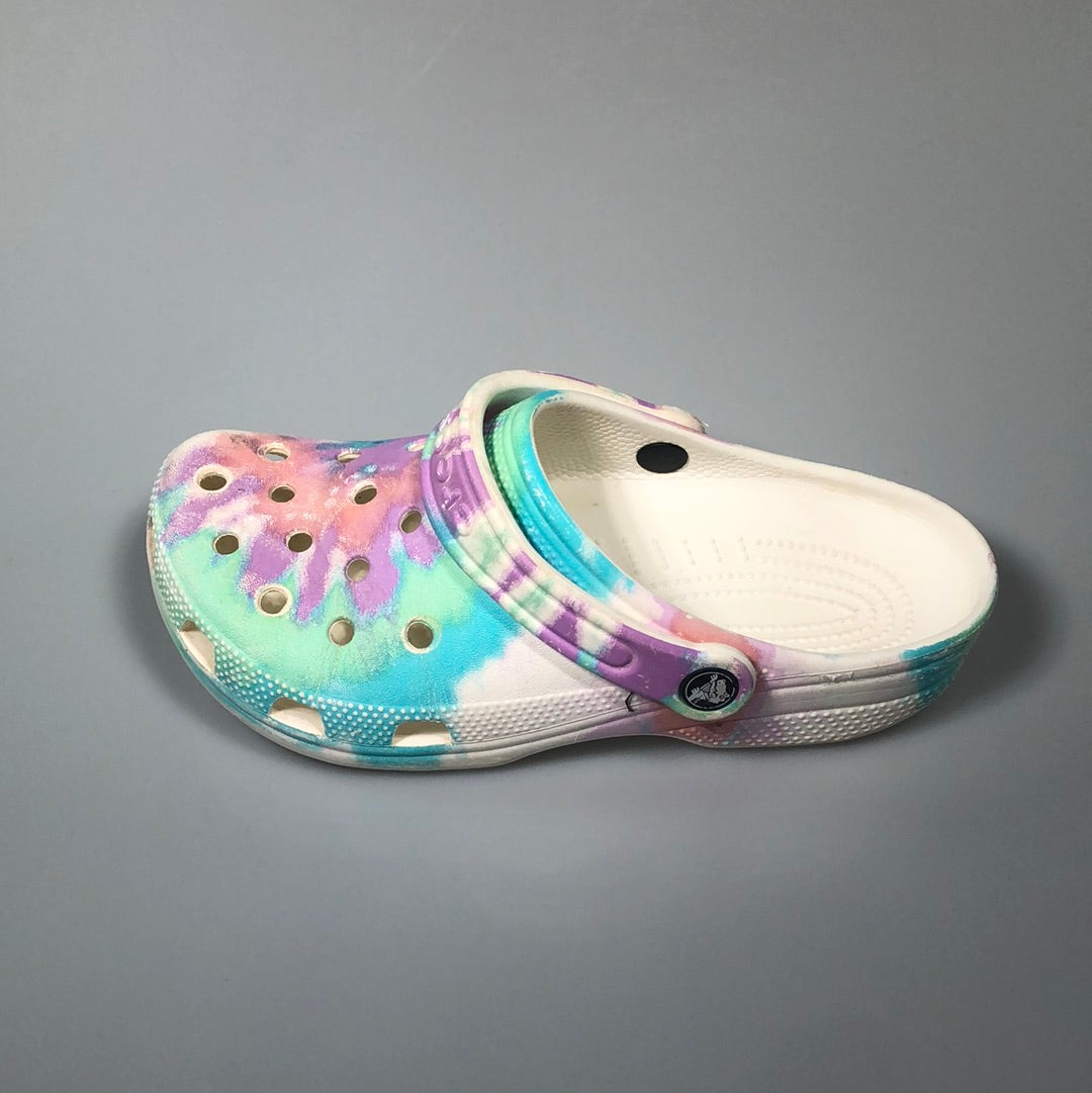 Sandalia Multicolor Crocs