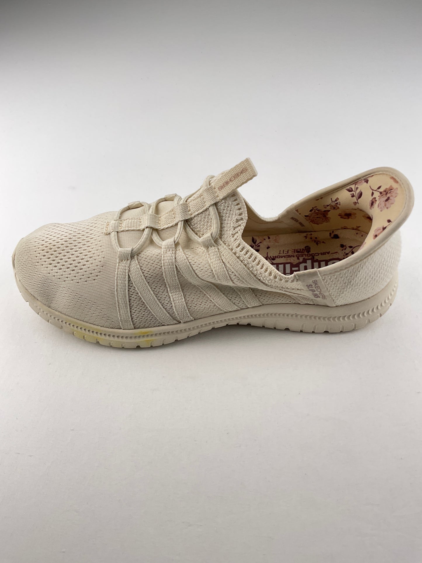 Tenis Crema Deportivo Slipins