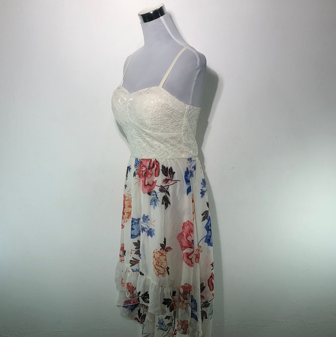 Vestido Blanco de Flores A.U.W