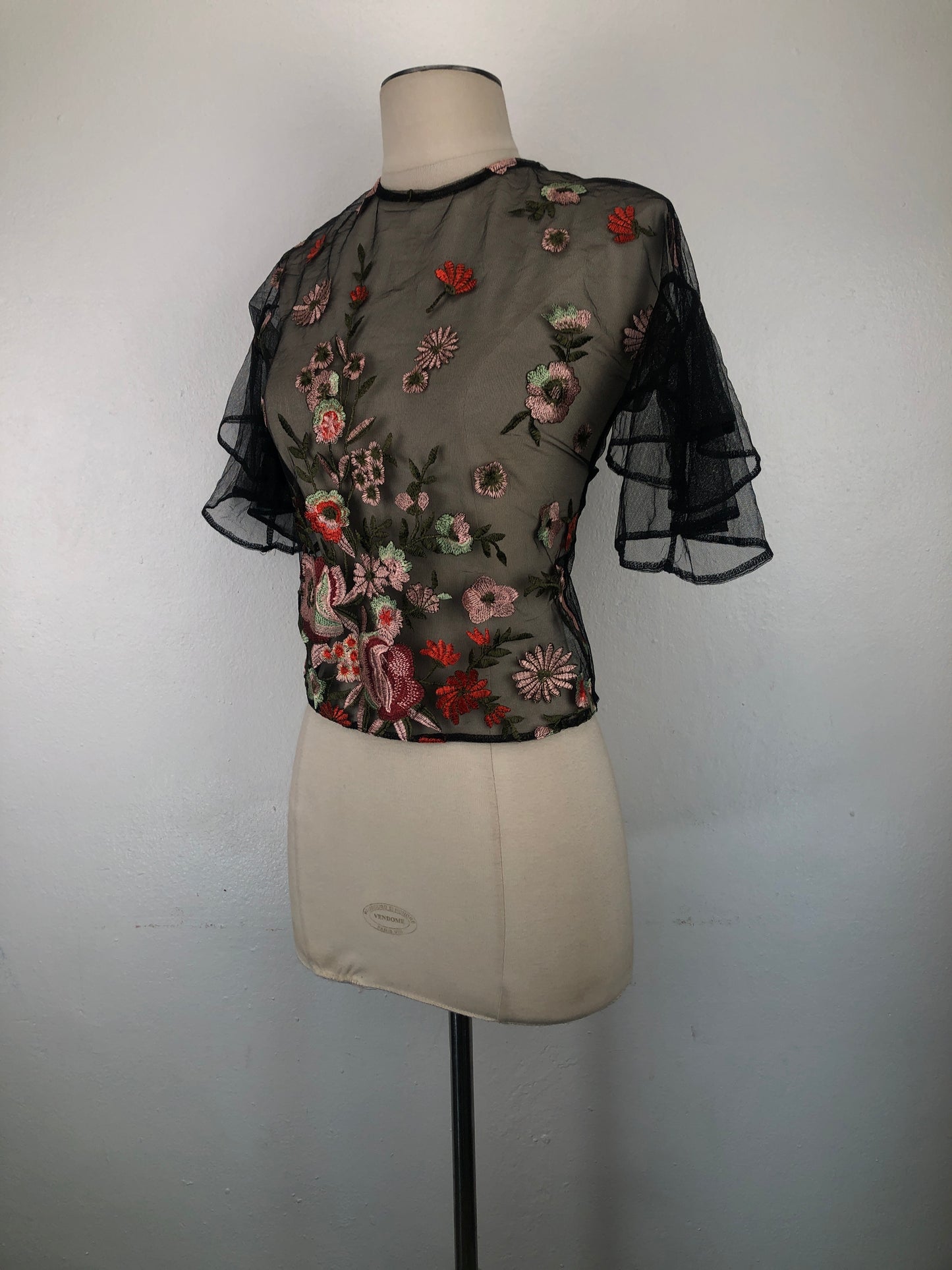 Blusa Negro de Flores Haute Monde