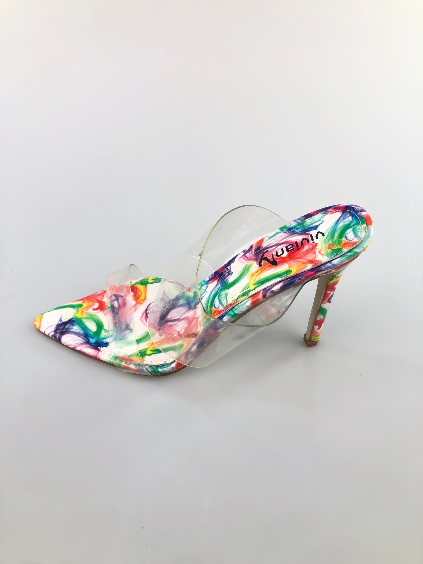 Zapatilla Transparente de Ton Vivian y