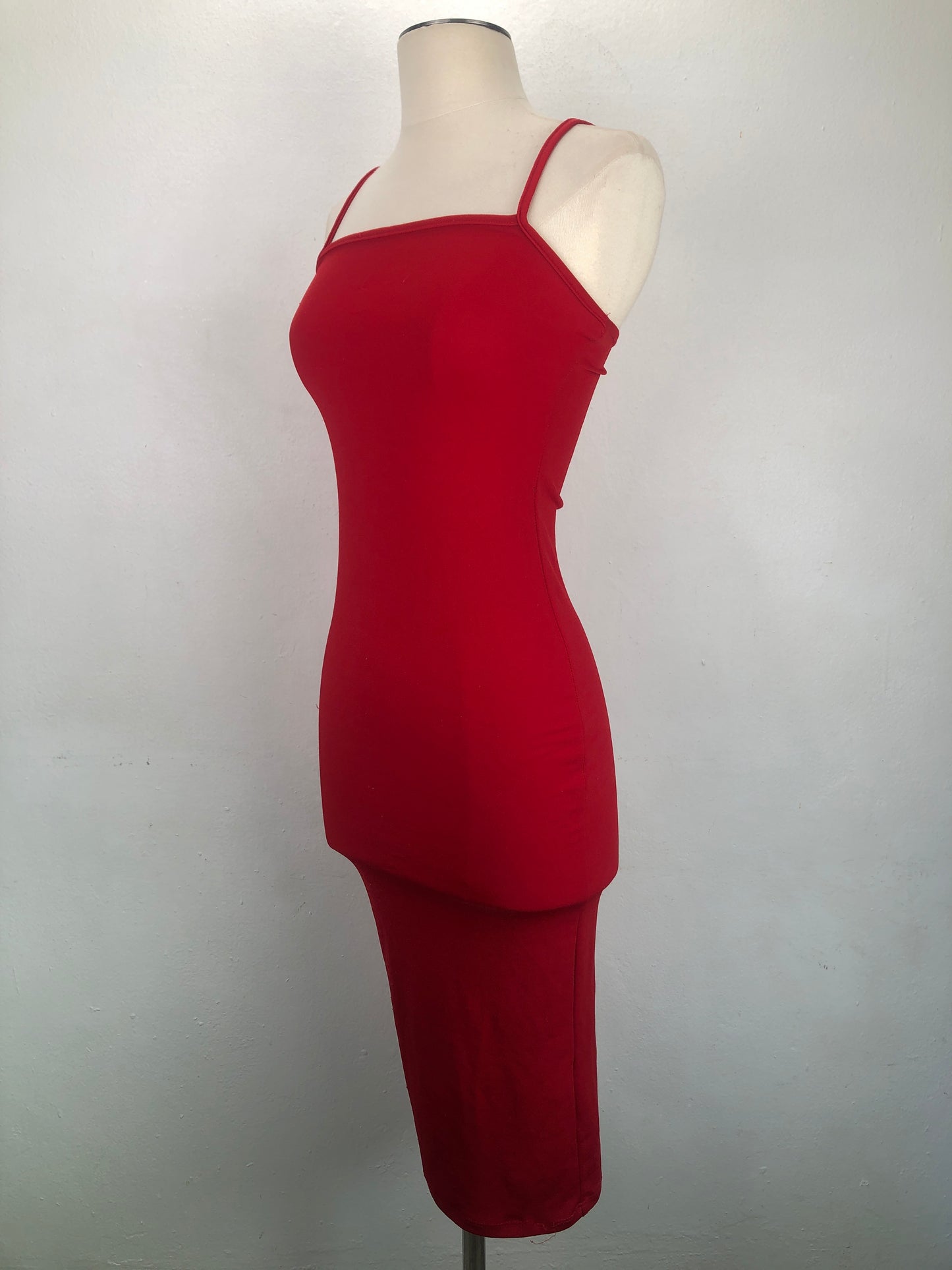 Vestido Rojo Prettylittlething