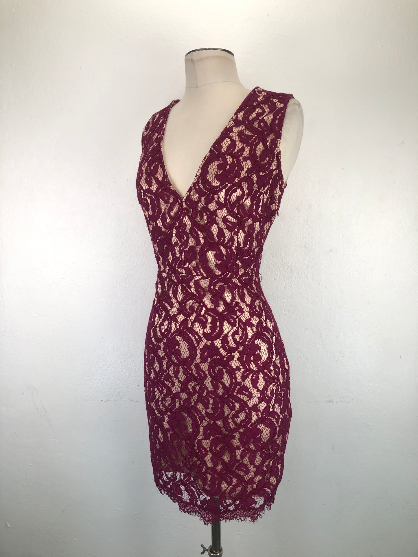 Vestido Rojo vino Floral Venus