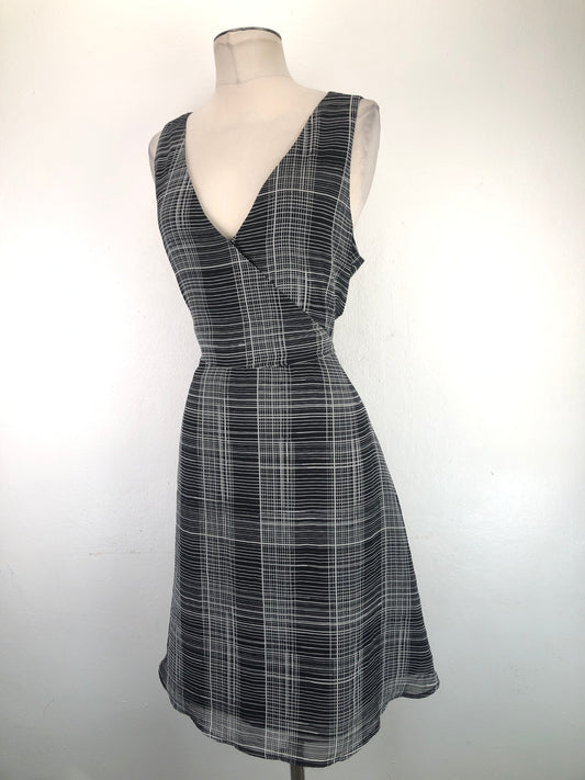 Vestido Negro de Cuadro New Day