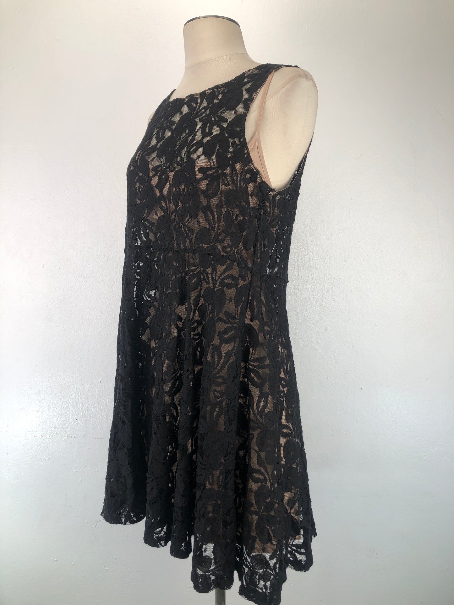 Vestido Negro de Floral People