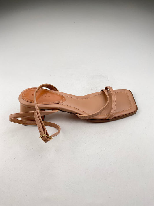 Zapatilla Crema Asos