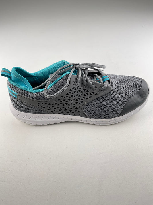 Tenis Gris Deportivo Cheeks fit body