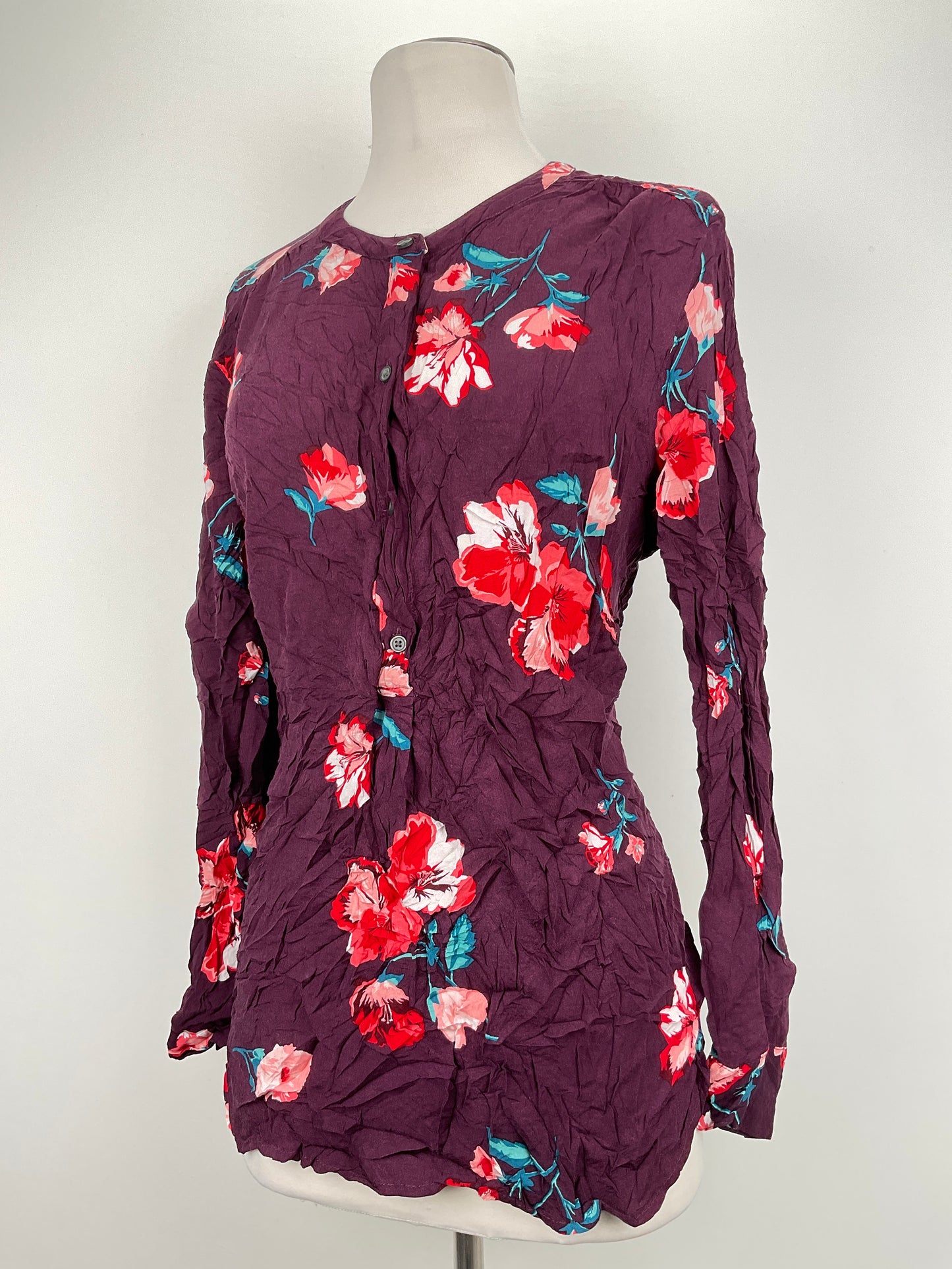Blusa Rojo vino Floral Old Navy