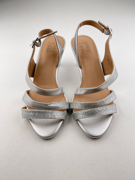 Zapatilla Plateado de Tacón Naturalizer