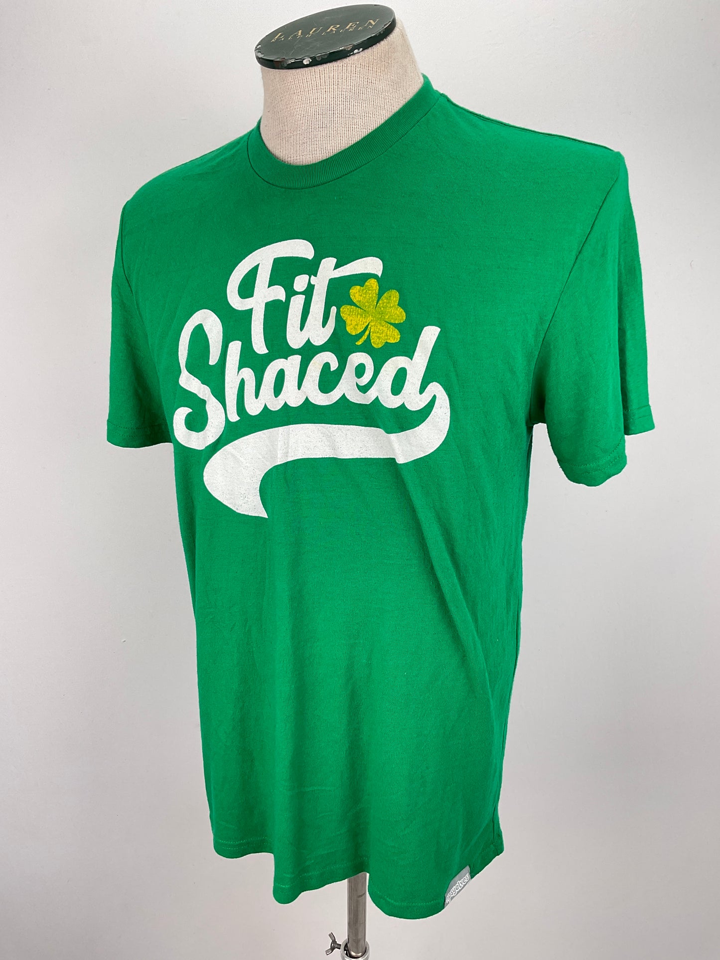 Camiseta Verde Tipsyelves