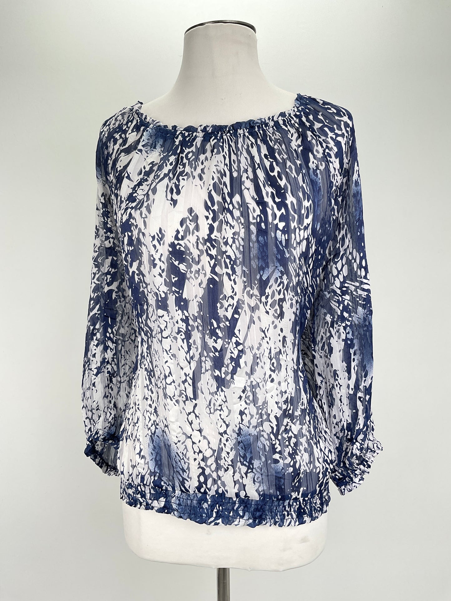 Blusa Azul marino Floral JM Collection