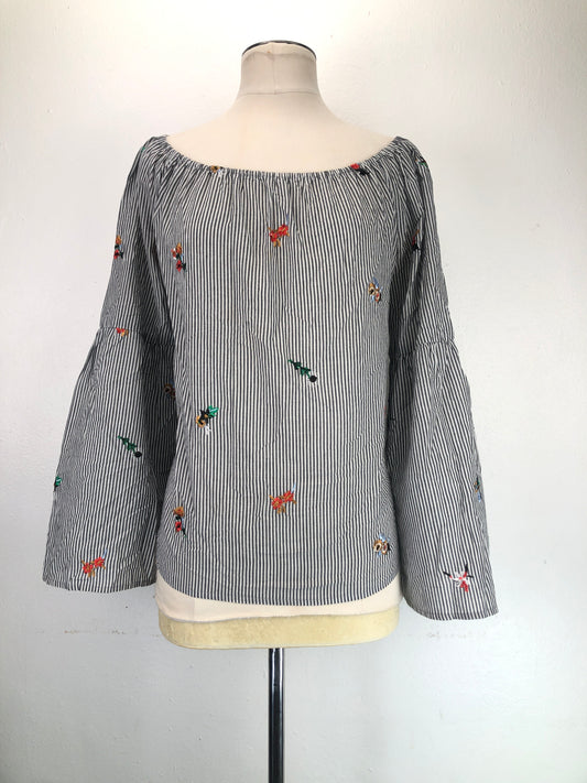 Blusa Gris de Rayas Gypsies