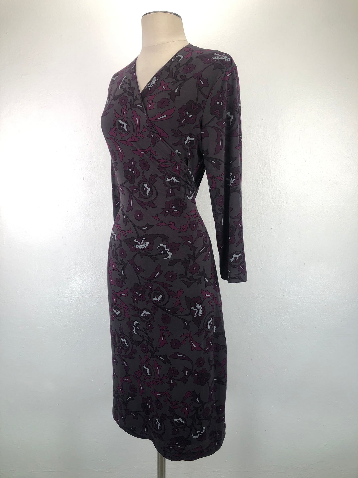 Vestido Chocolate de Flores Apostrophe Stretch