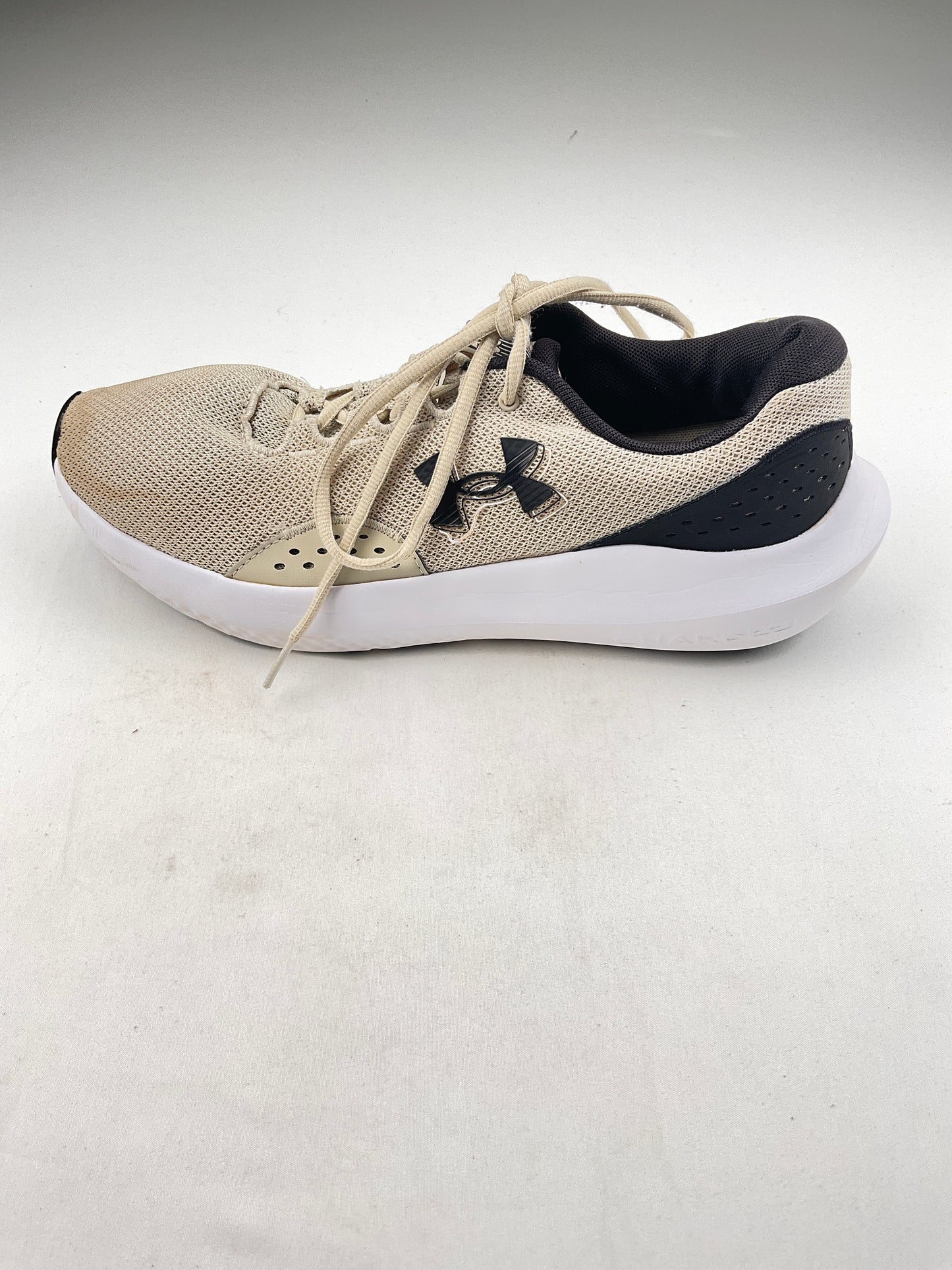 Tenis crema comfort