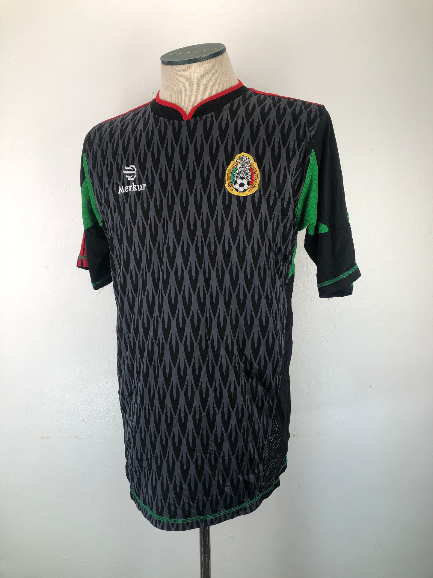 Camiseta Negro Deportivo Merkur