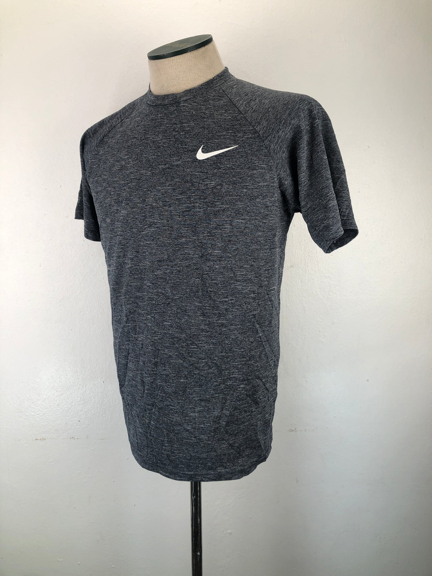 Camiseta Gris Deportivo Nike