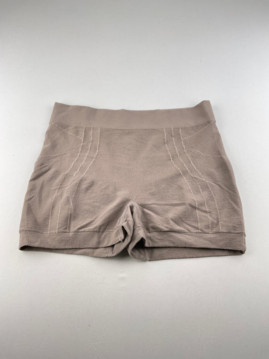 Licra Crema Under Where