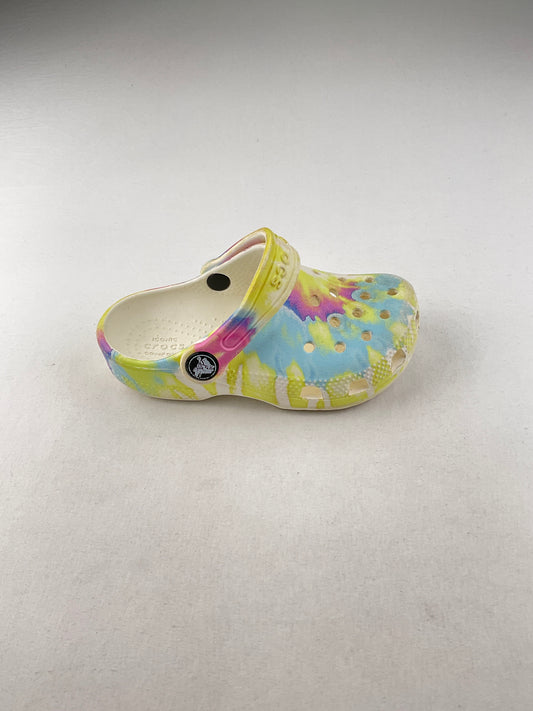 Sandalia Multicolor Crocs