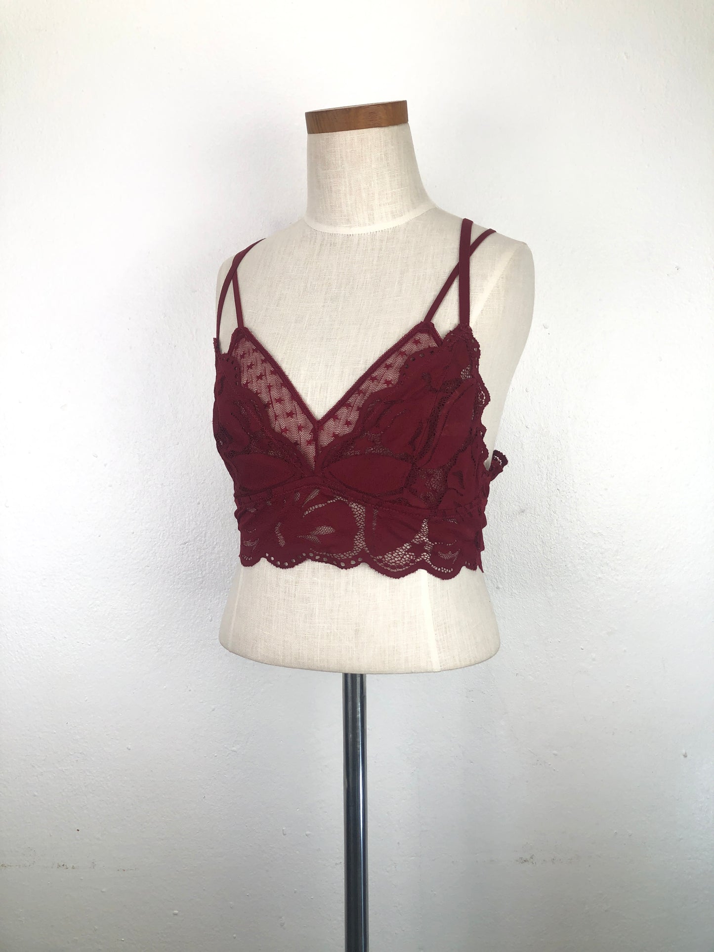 Blusita Rojo Floral vino Aerie