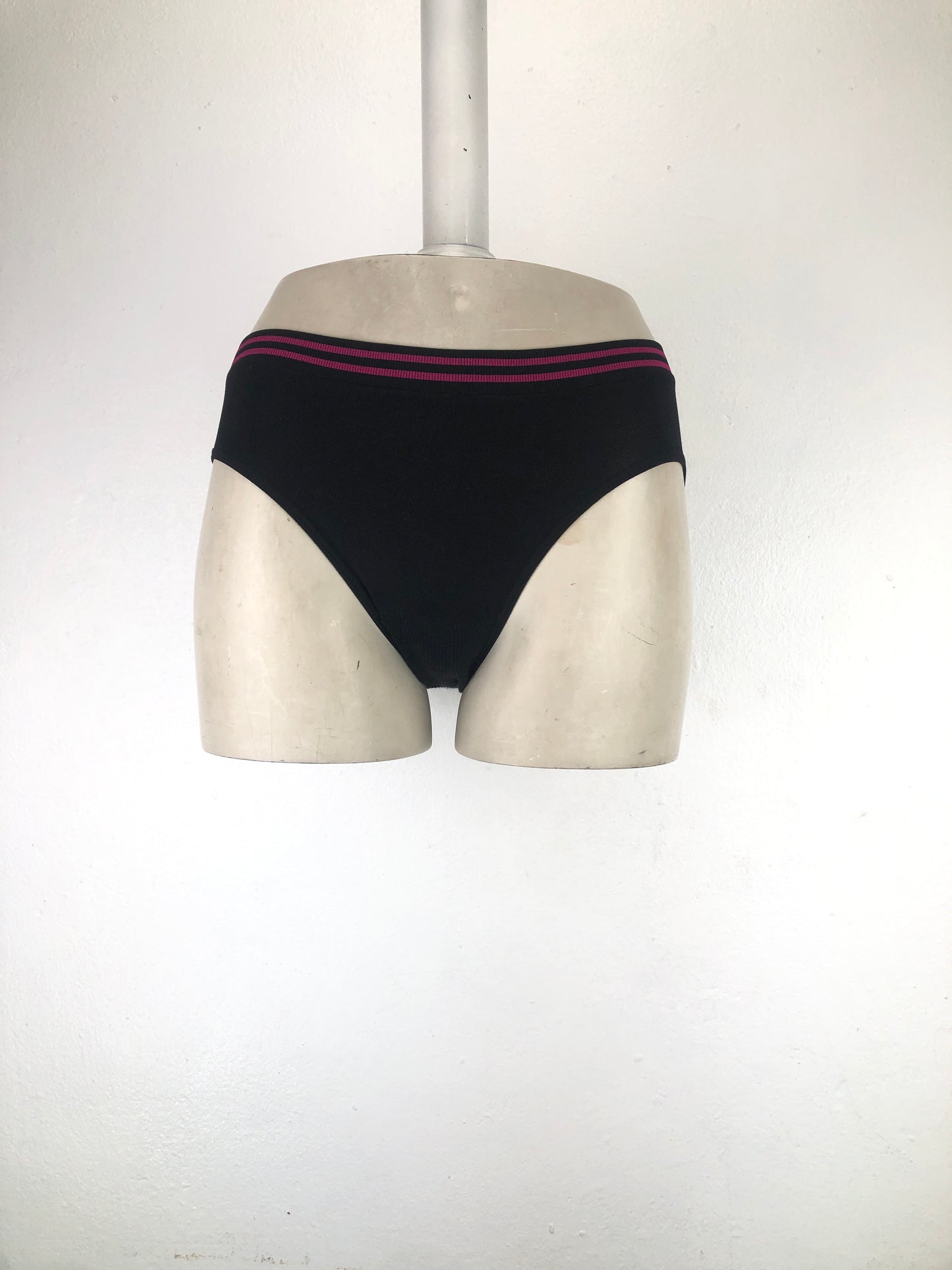 Panti Negro Lingeriecatis