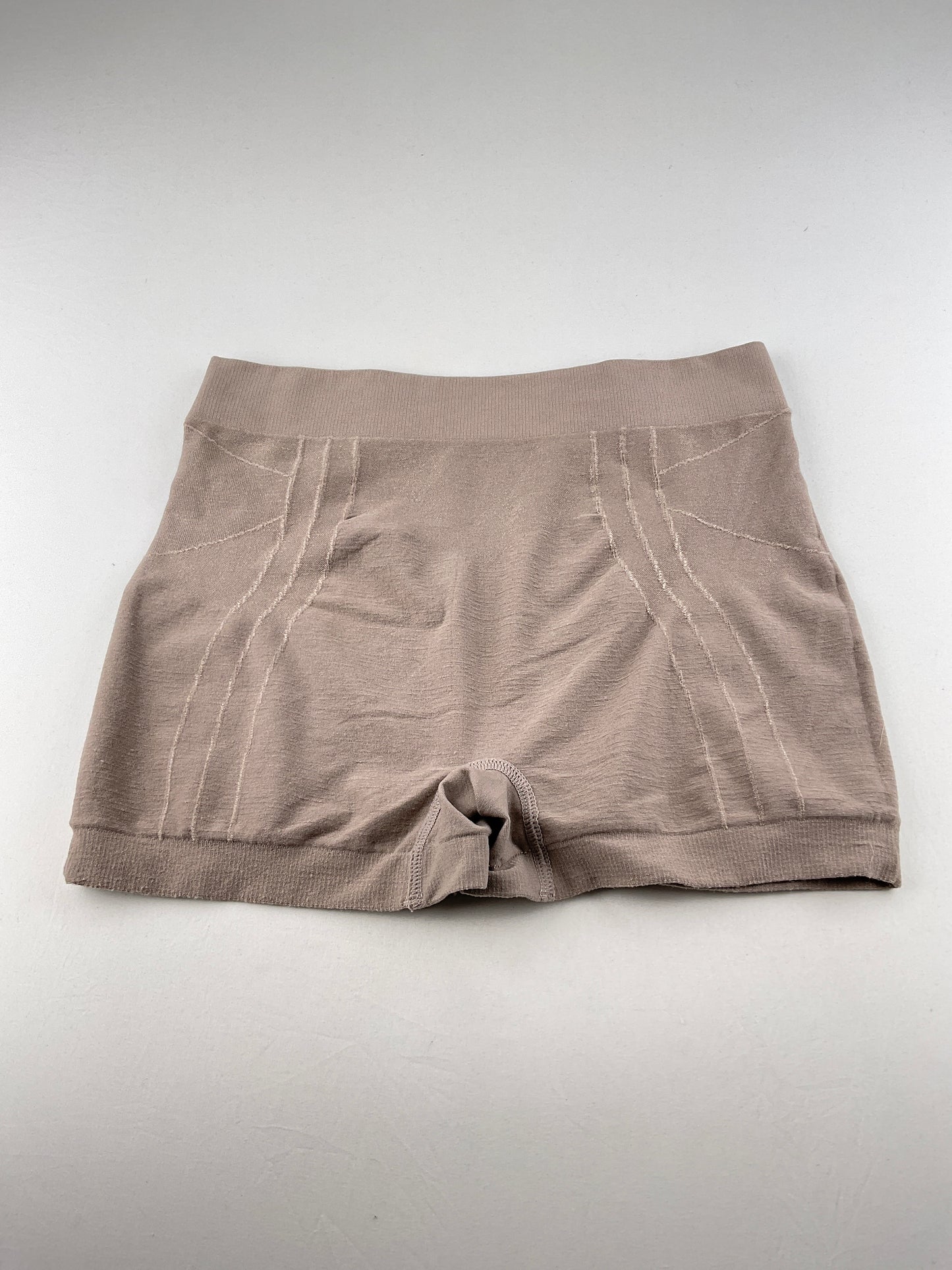 Licra Crema Under Where