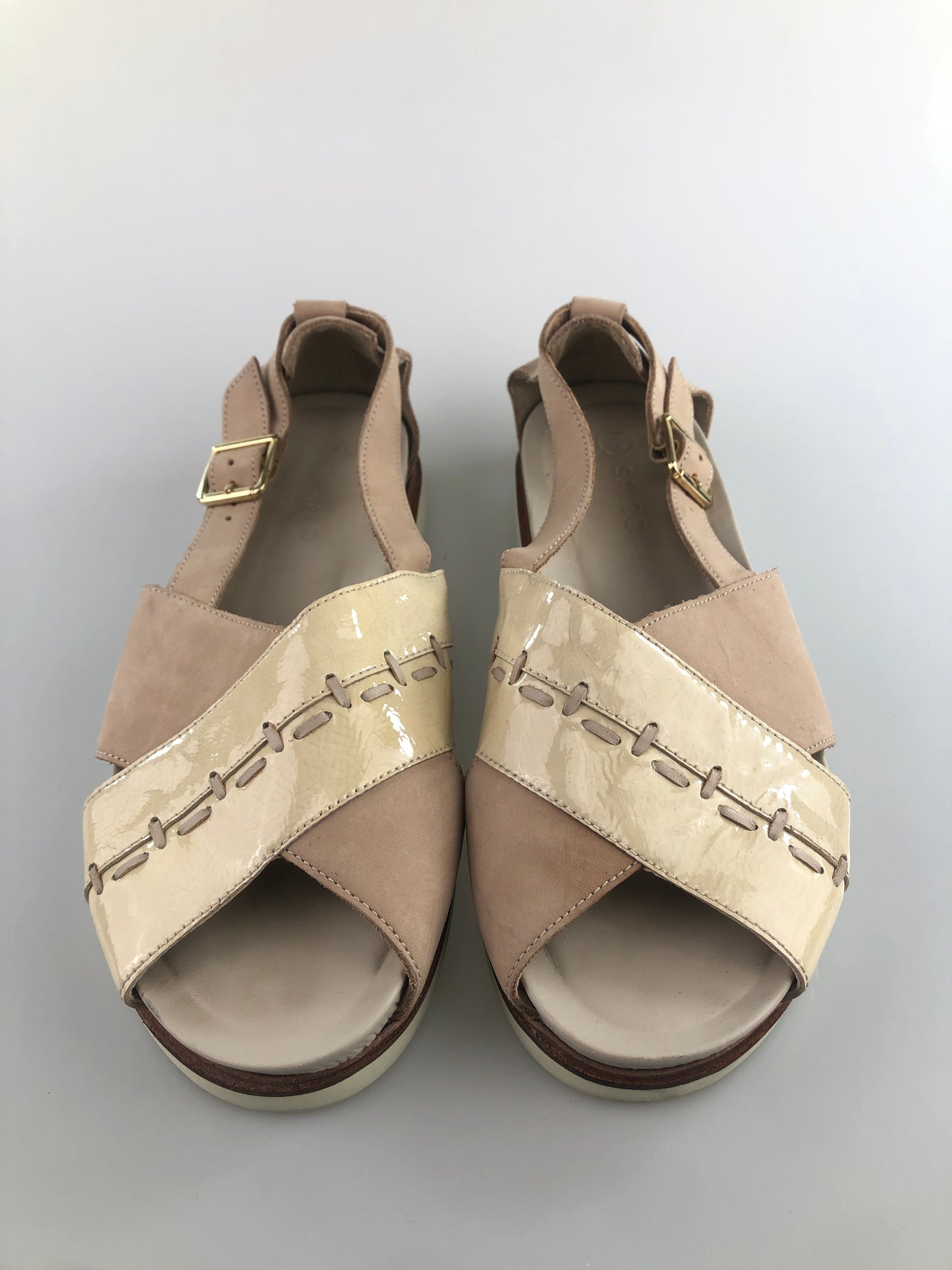 Sandalia Crema Saydo