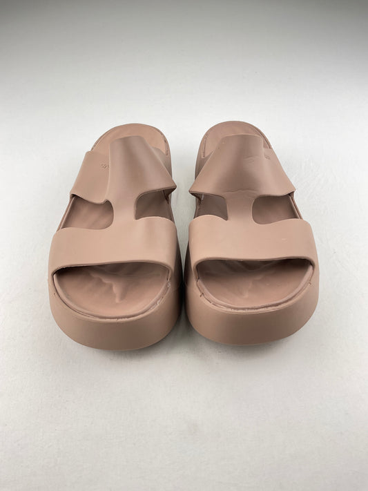 Zapatilla Crema Plataforma Crocs