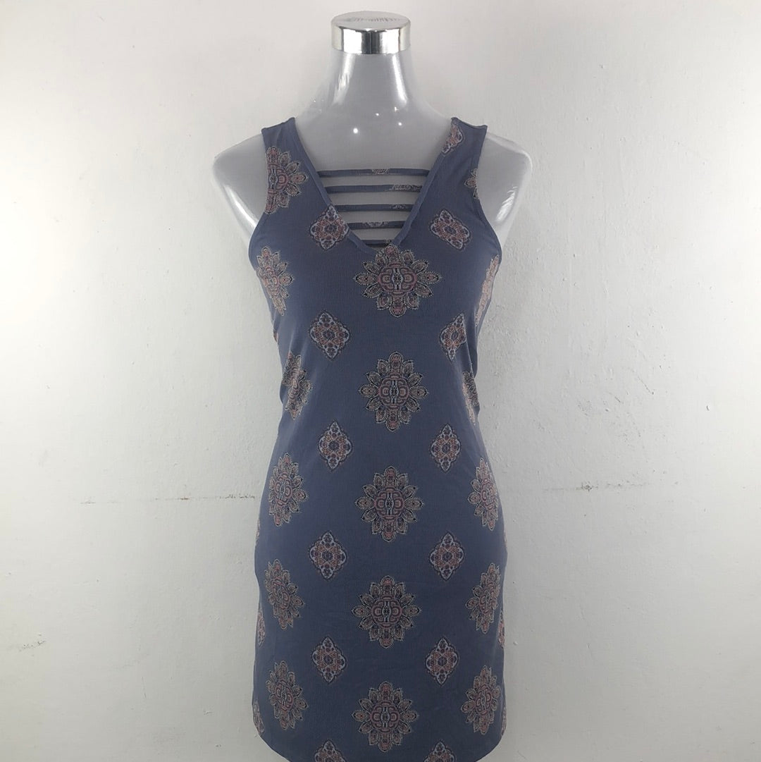 Vestido Azul de Flores Pink Republic
