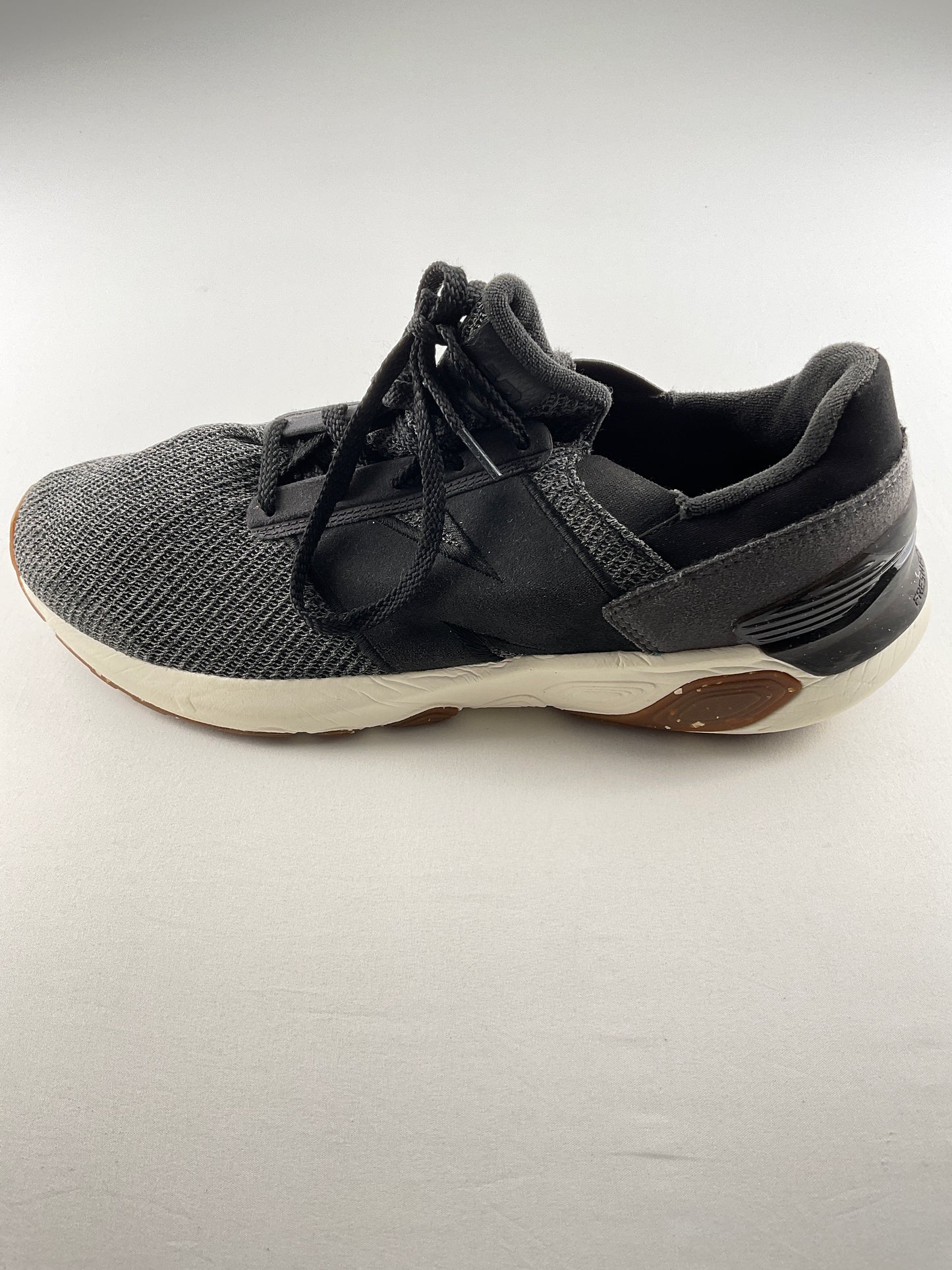 Tenis Gris Deportivo New Balance
