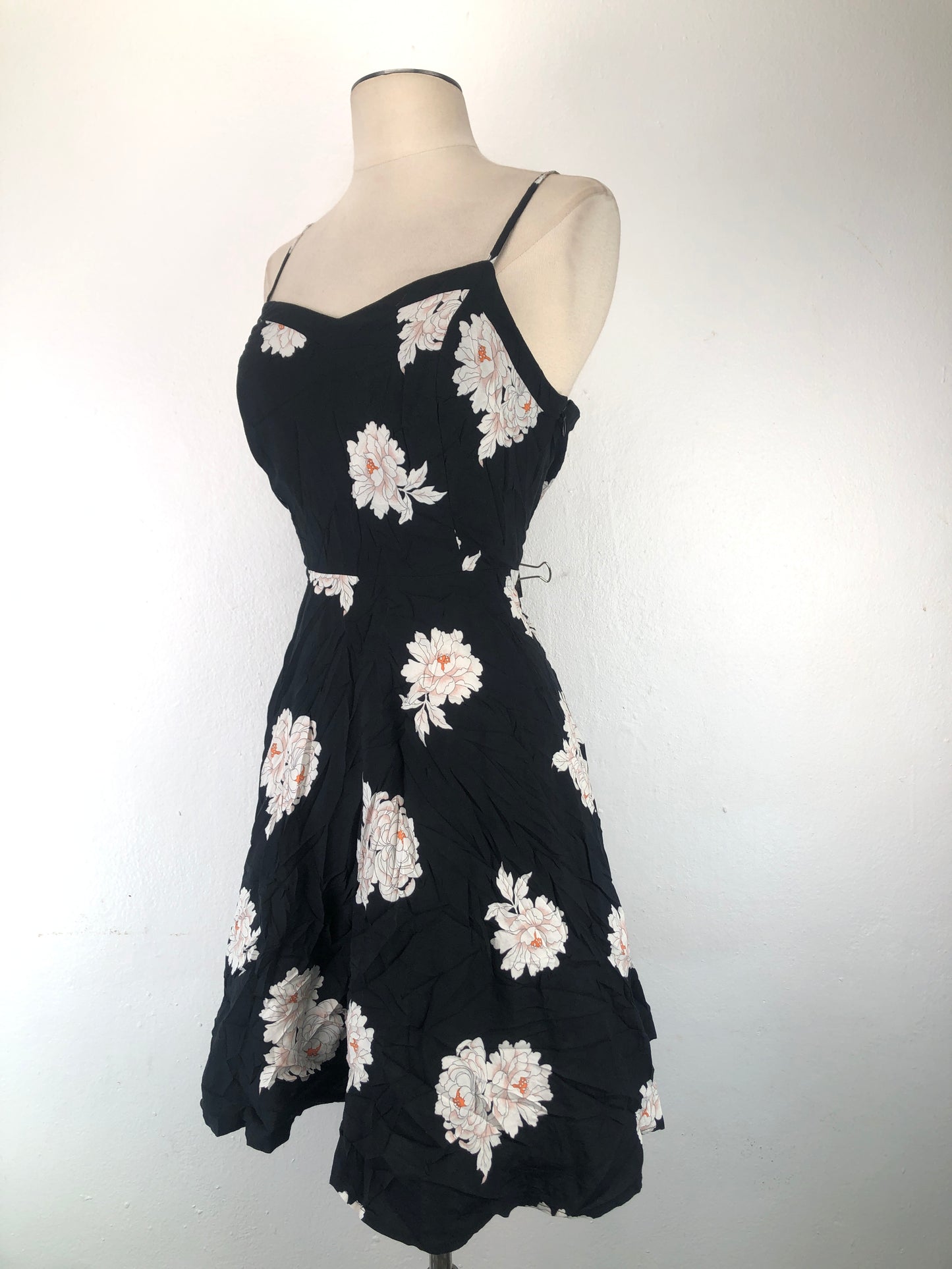 Vestido Negro de Floral Old Navy