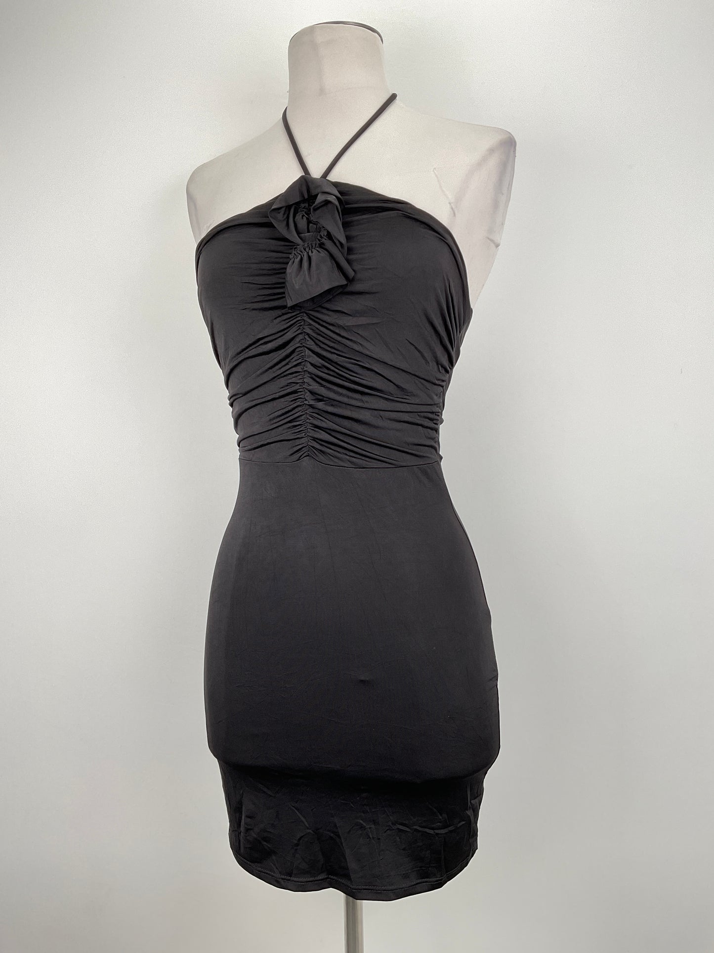 Vestido Negro Forever 21