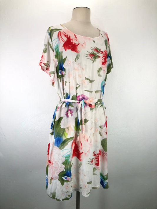 Vestido Blanco de Flores Cashew flowr