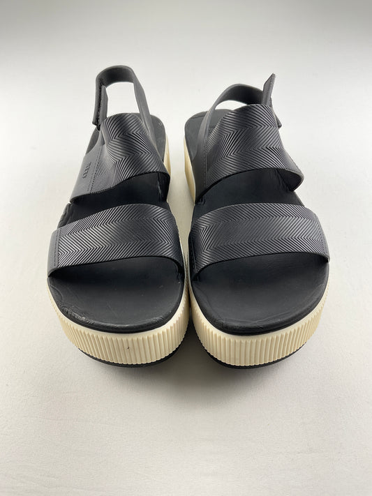 Zapatilla Negro Plataforma Reef