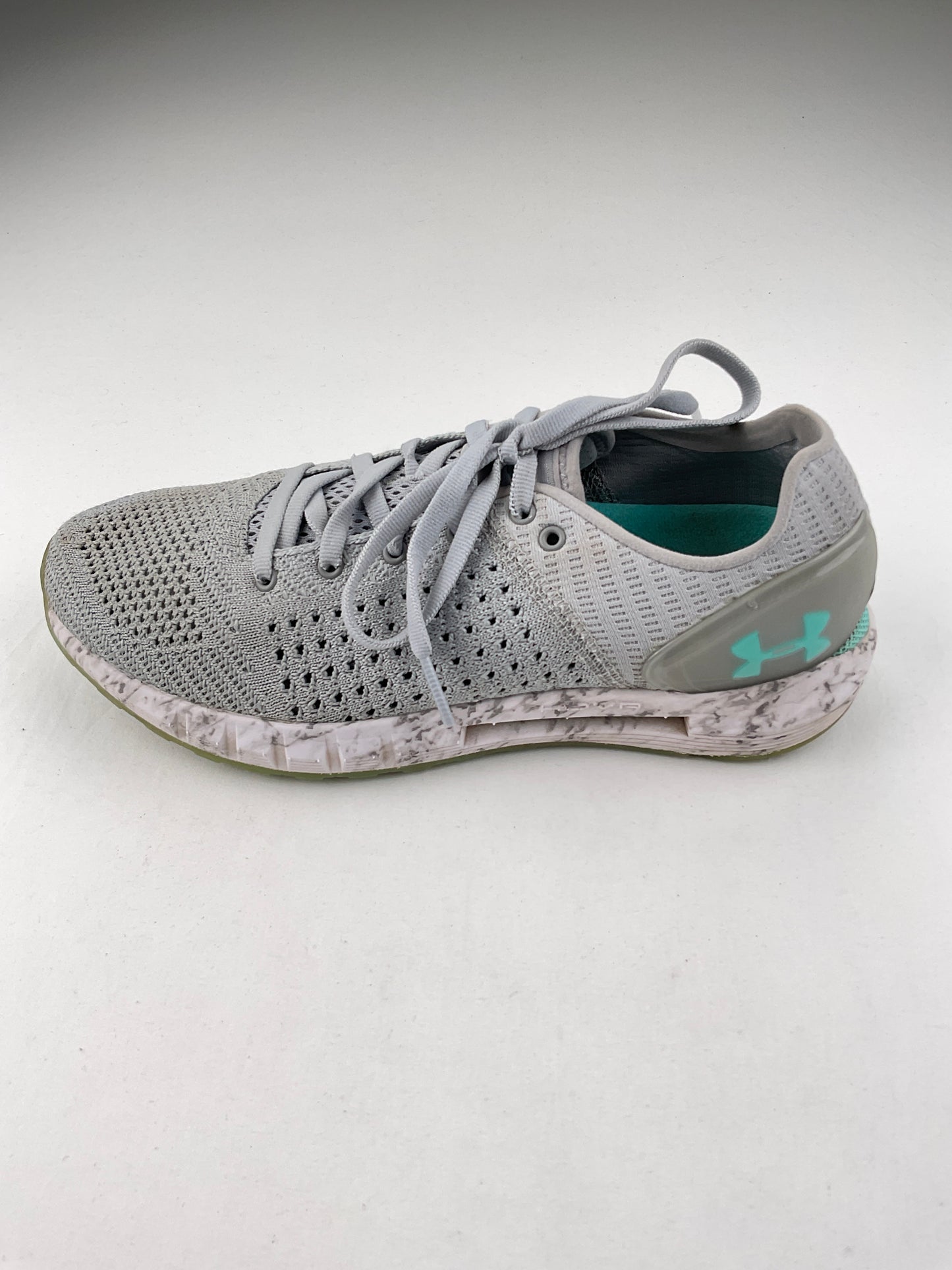 Tenis Gris Deportivo Under Armour