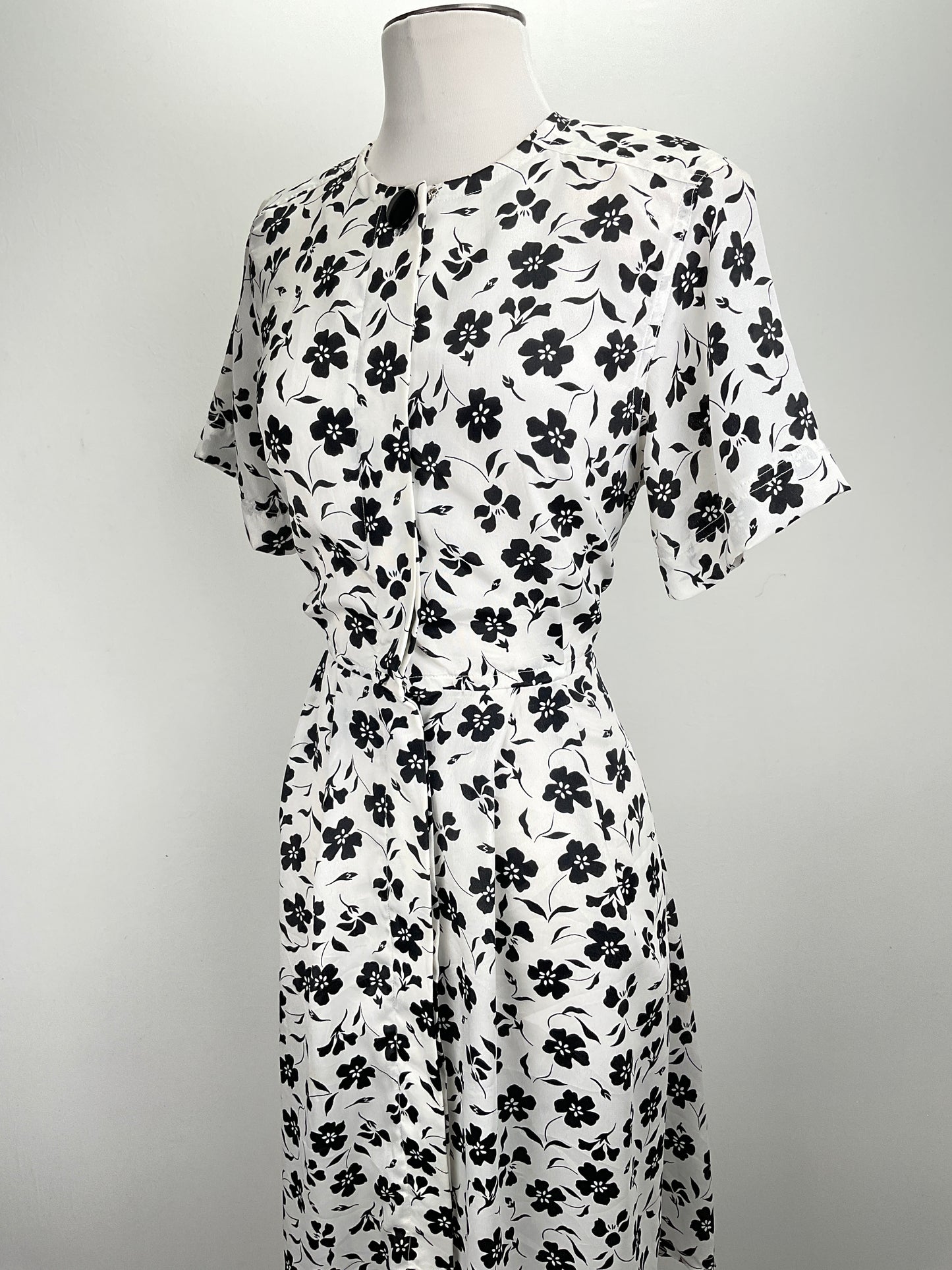 Vestido Blanco Floral Leslie Fay