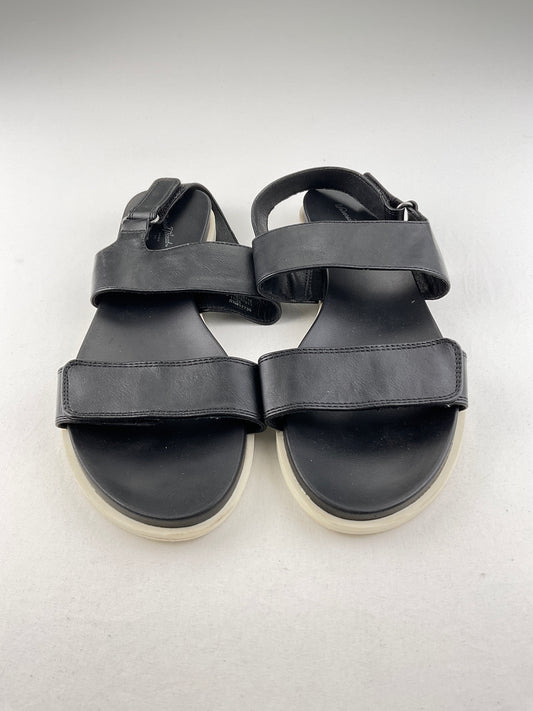 Sandalia Negro Universal Thread