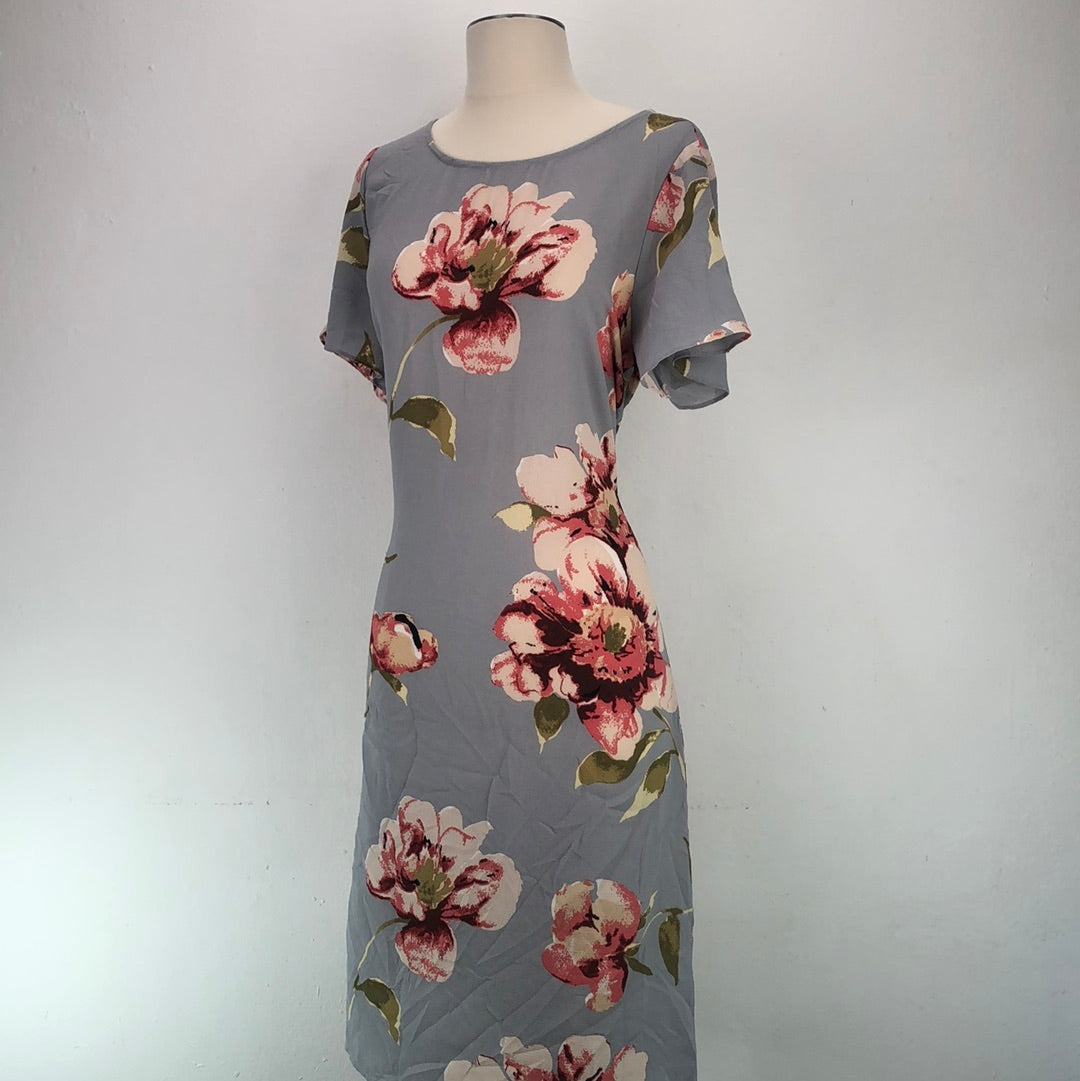Vestido Gris de Flores Patpat